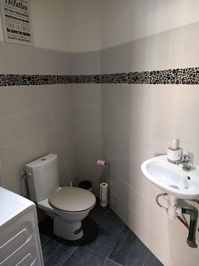 Maison Chaleureuse Avec Netflix Et Ps5 Valenciennes Eksteriør billede
